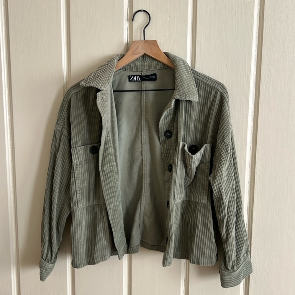 Zara Cropped Green Jacket